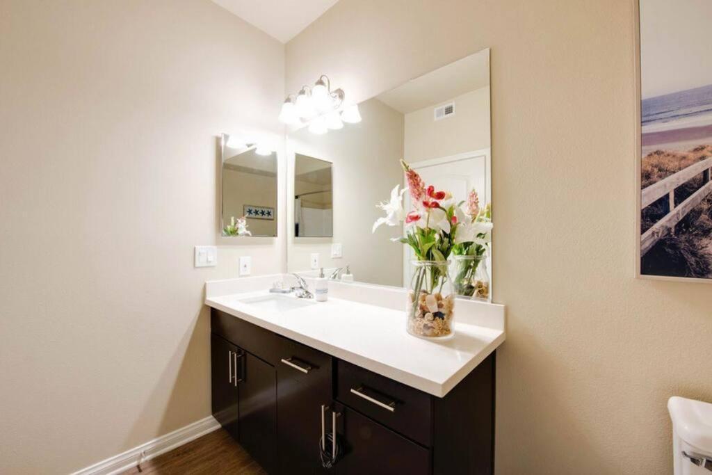 The Nest A Spacious 1 Bedroom With A Pool View * Los Ángeles